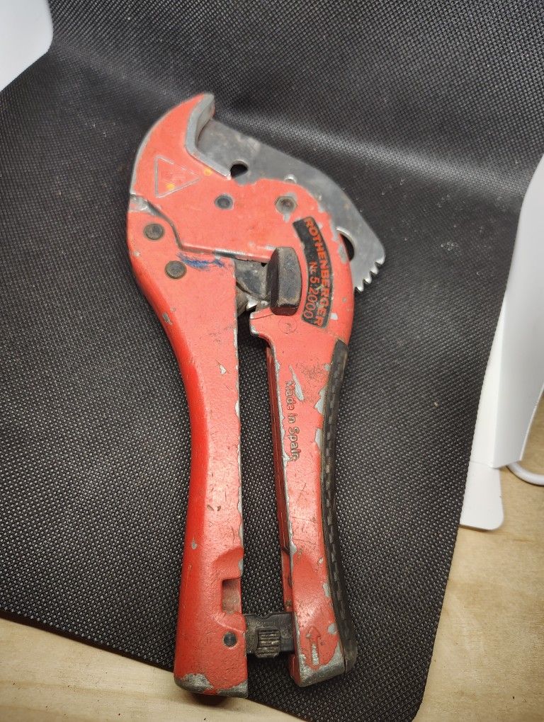 Rothenberger Ratcheting PVC / Pipe Cutter - $30