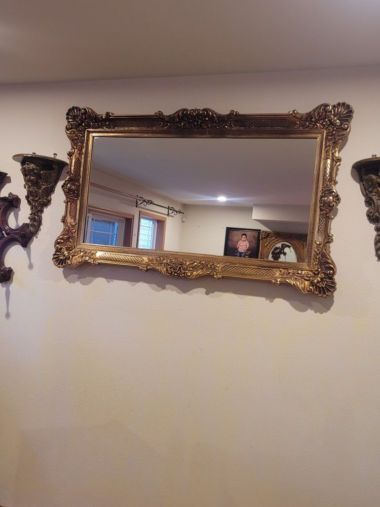 Large Vintage Mid Century Ornate Gold Syroco Hanging Wall Mirror