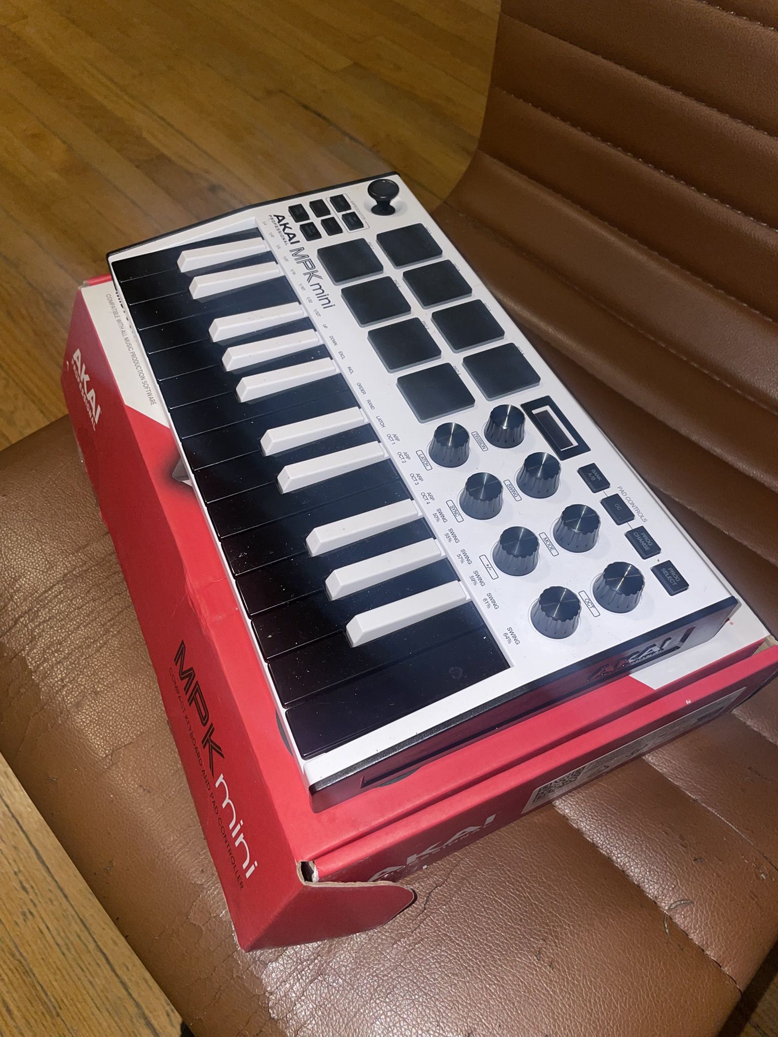 MPK mini 3 (white version)