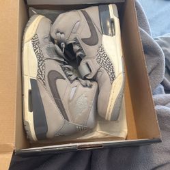 Air Jordan’s Size 8 Men 
