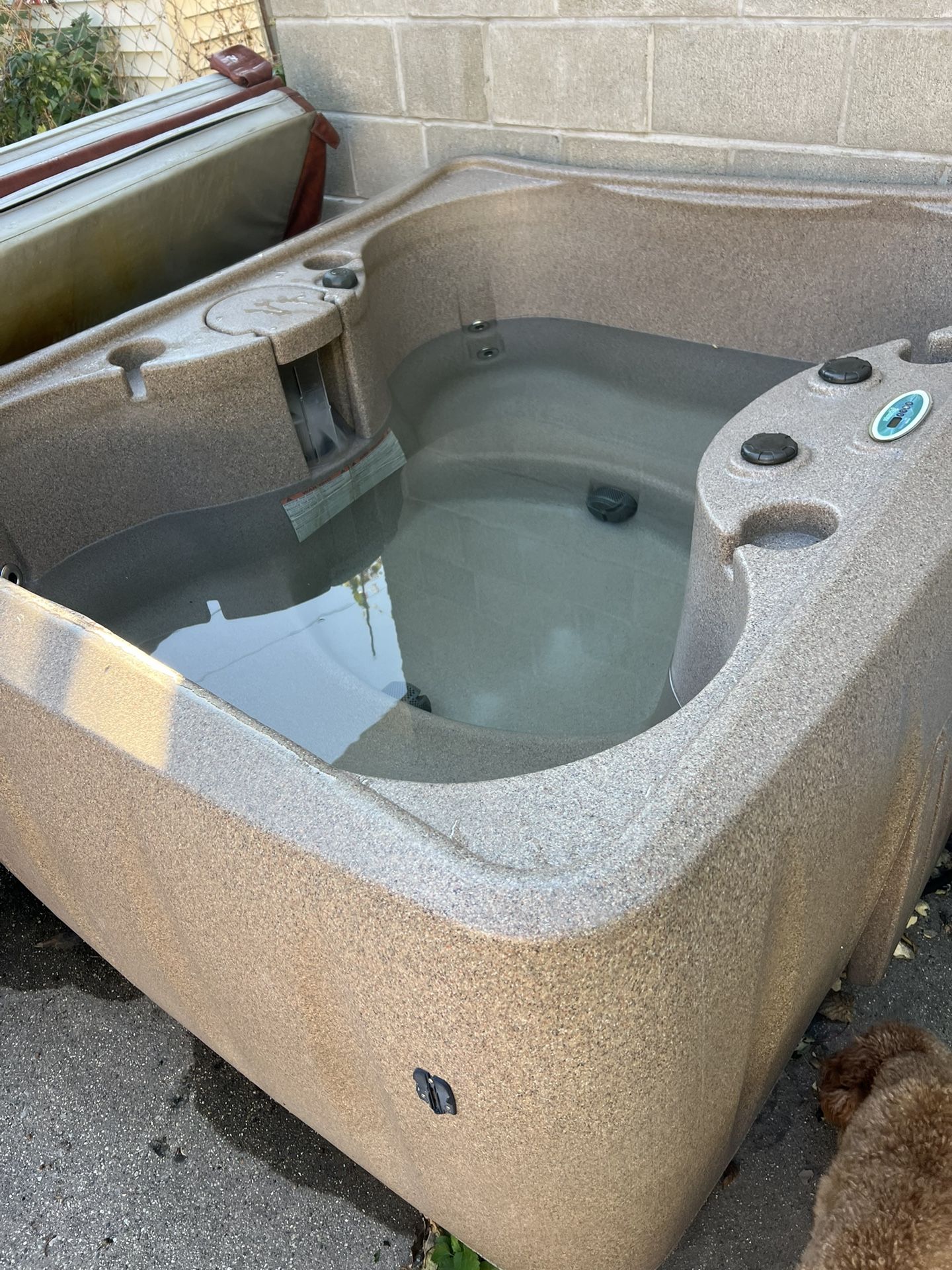 FREE HOT TUB