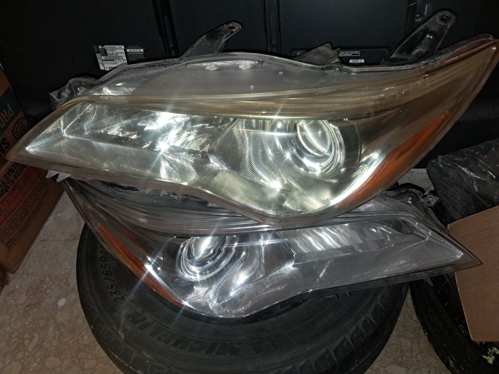 2015.  To.  2017.    Toyota.  Camry.  Headlights 