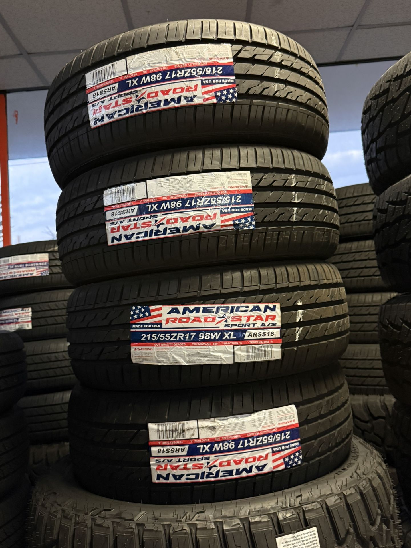 215/55/17 América Tires Nueva Con 50.000 Milas De E