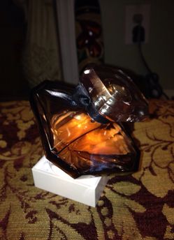 Lancôme "Tresor La Nuit"