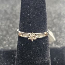 10kt WG Diamond Ring. (C-5) SIZE 6. TDW: .11ct ASK FOR RYAN. #4(contact info removed)830-01