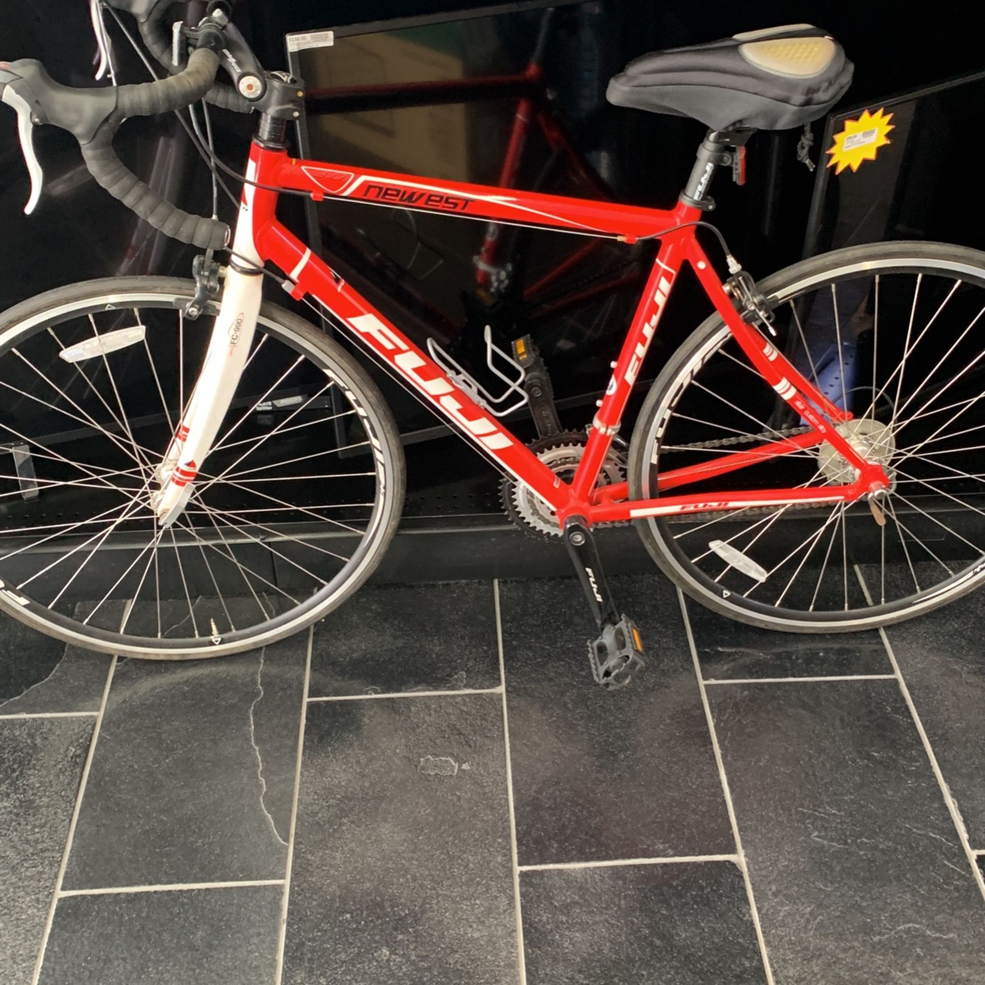 Fuji Newest 3.0 FC-990 Road/Racing Bicycle for Sale in Boca