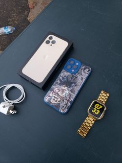 $360! Firm no Watch. That $230! Extra. Gold Edition iphone 13 pro Max Unlocked & Paid off. 80% battery. $360! Firm. No cracks no locked.