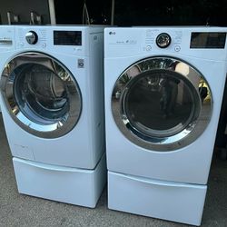 LG Washer And Dryer Set 