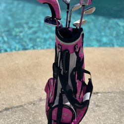 Callaway XJ Series Girls Six Piece Golf Set and Matching Bag - Right  Handed