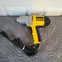 Dewalt corded Electric 7.5 Amp 1/2 in. Impact Wrench