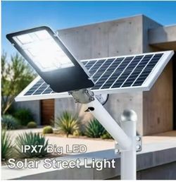 IPX7 Big LED Solar Street Light