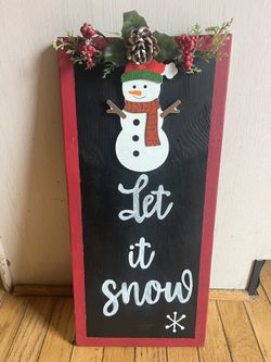 Wooden Let it Snow Plaque
