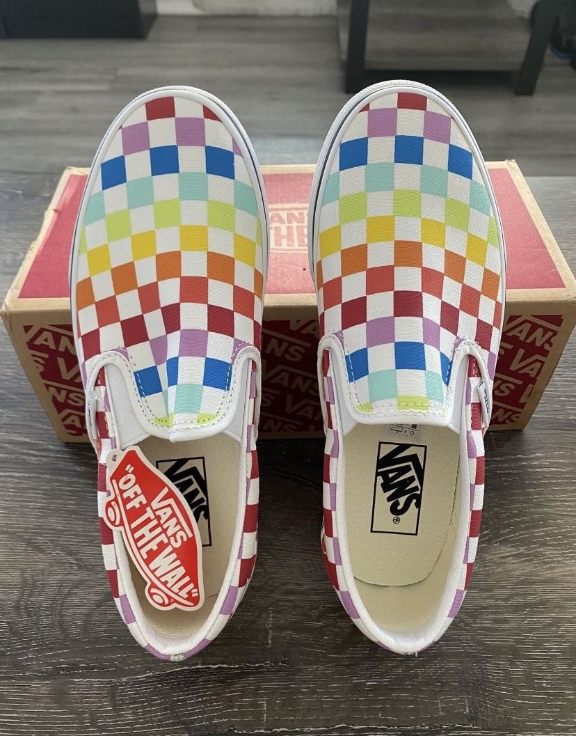 Women’s slip on VANS (Rainbow Checkered)