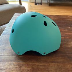 Girls Medium Bike Helmet