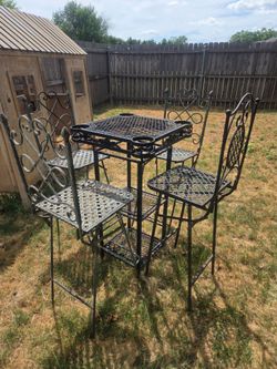 Patio table & chairs