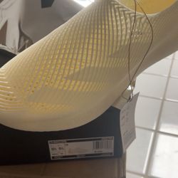 Adidas Men’s running Shoe SneakerHead Collectors Item Rare