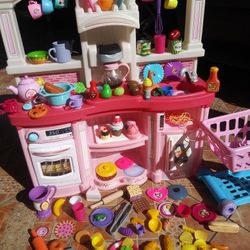 Toy Kitchens