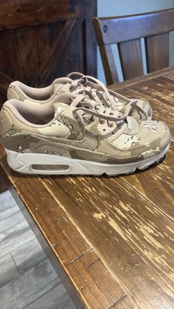 Nike Air Max 90 Desert Camo 8 1/2 womens