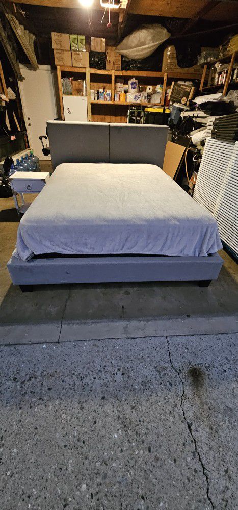 Cama Queen// Queen Size Bed