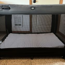 Chicco Lullaby Portable Play Yard