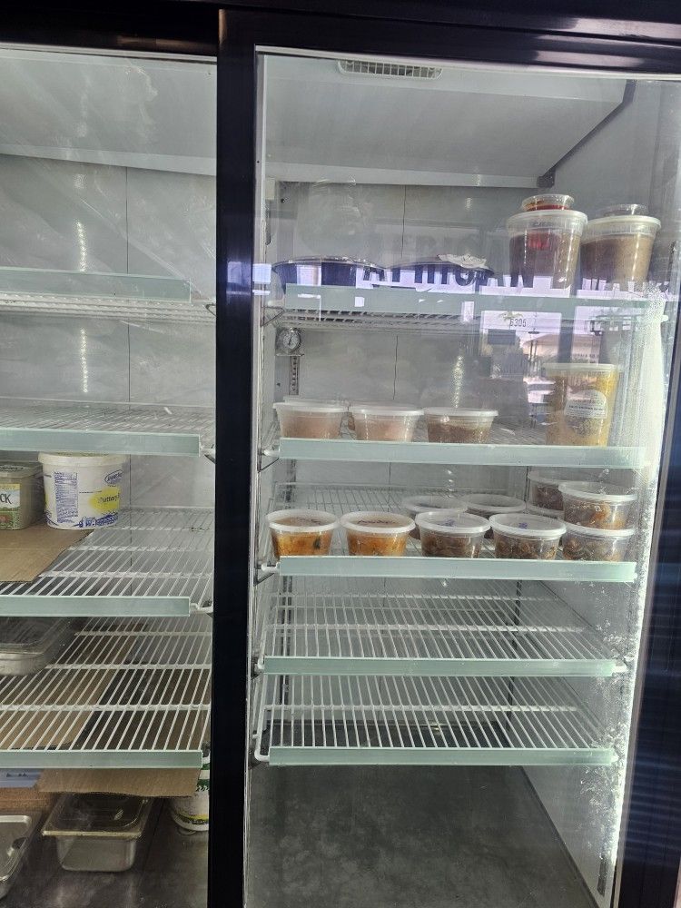 2 Door Merchandising Refrigerator