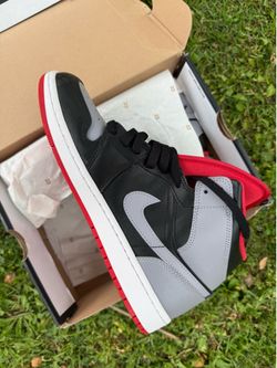 Air Jordan 1 size 9 M