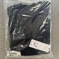 🔥 Alo Yoga Unisex Black Sweatshirt – Size Medium