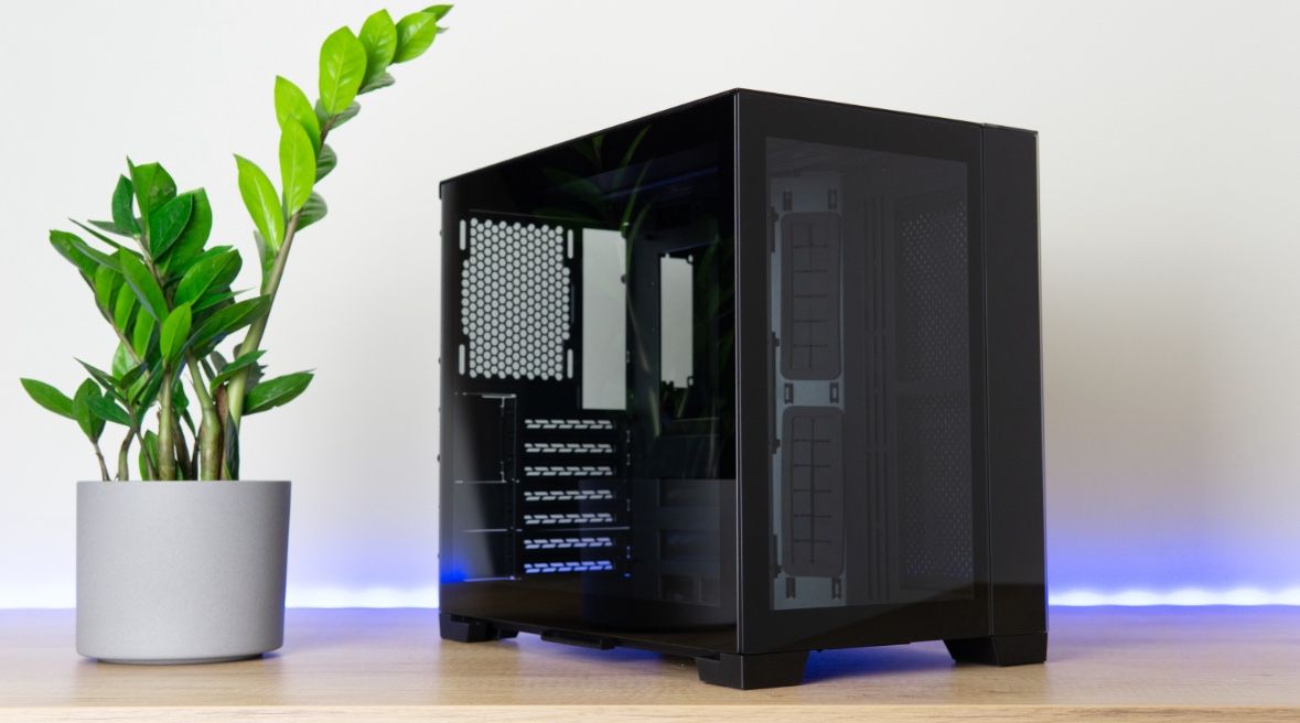 Lian Li O11 Dynamic Mini + Vertical GPU Mount