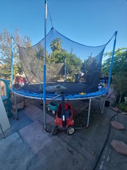Trampoline de 14 pies en buenas condiciones