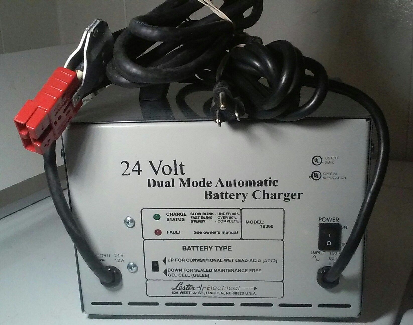 Lester Electrical 24v Dual Mode Automatic Battery Charger Model 18360