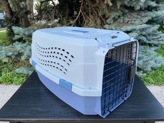 Amazon Basics 23” Portable Front / Top Entry Pet Travel Carrier