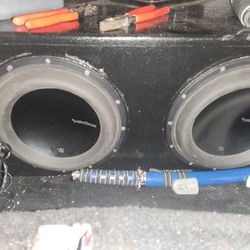 Rockford fosgate T2 10'S
