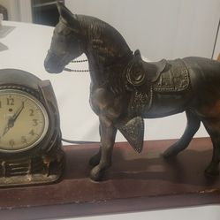 1950s Horse Clock ***As-is 