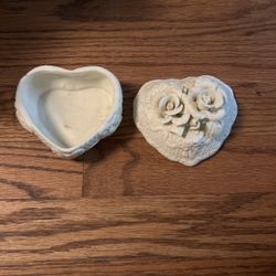 Henfeathers Trinket Box Roses