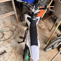 60 Cc Dirt Bike 