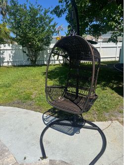 egg swinging chair
