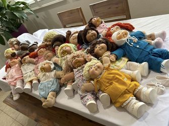 Vintage Cabbage Patch Dolls
