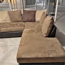 Sectional Sofa With Chaise