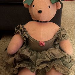 1979 North American Bear Co. Scarlett O’Beara