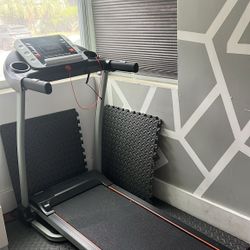 Treadmill 