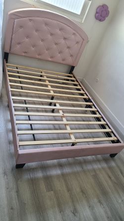 Beautiful bedframe Full size
