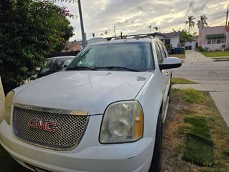 2007 yukon denali  187000mi