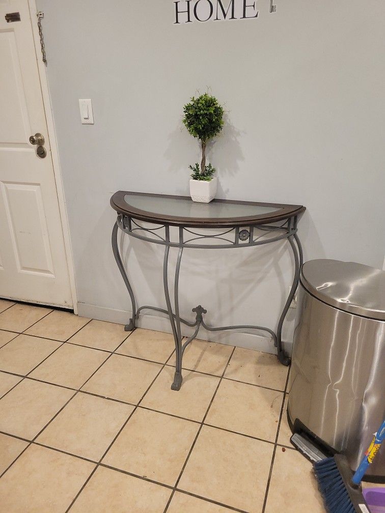 Entry Wall Table