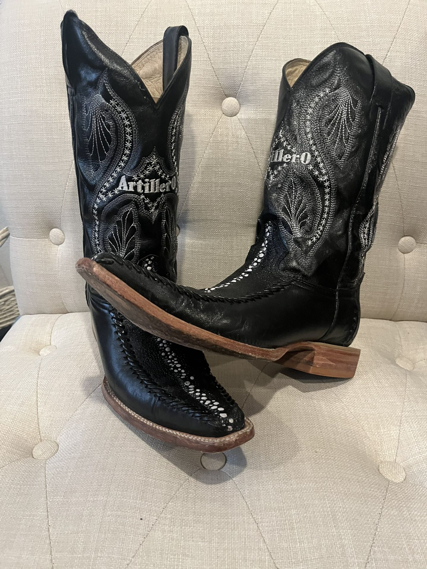 Stingray Boots