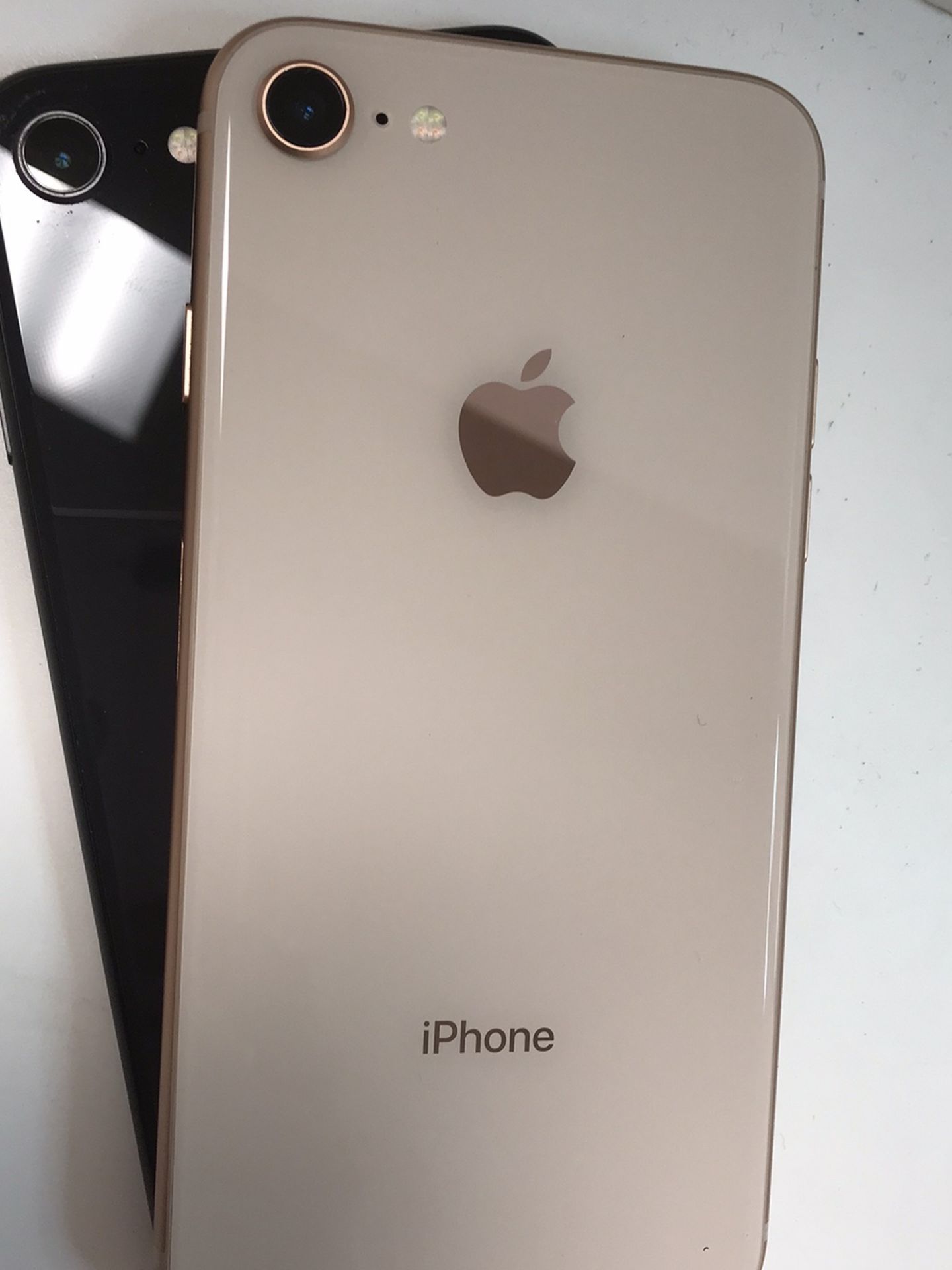 Apple iPhone 8 Excellent Condition Unlock With Free Activation,All Products : American Fashion Style Bags On Sale