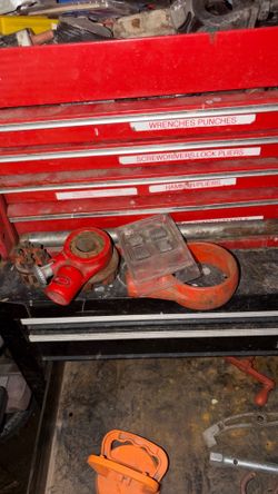 Pipe Threader