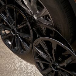 Gloss Black Wheel Covers | Honda CRV