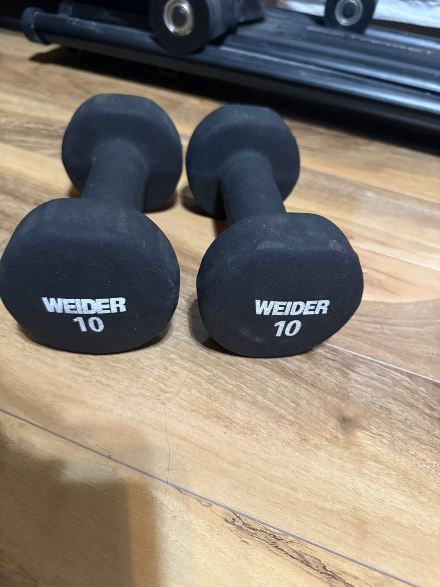 2 Weider 10 lb. Neoprene Dumbbells with Square Anti-Roll Design