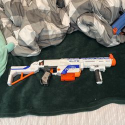 Nerf Gun 