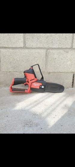 Milwaukee 6" Hatchet Brushless Fuel M12